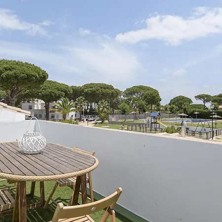 Holiday home Casa Familiar Trafalgar *