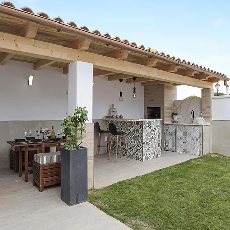 Holiday home Casa Familiar Trafalgar